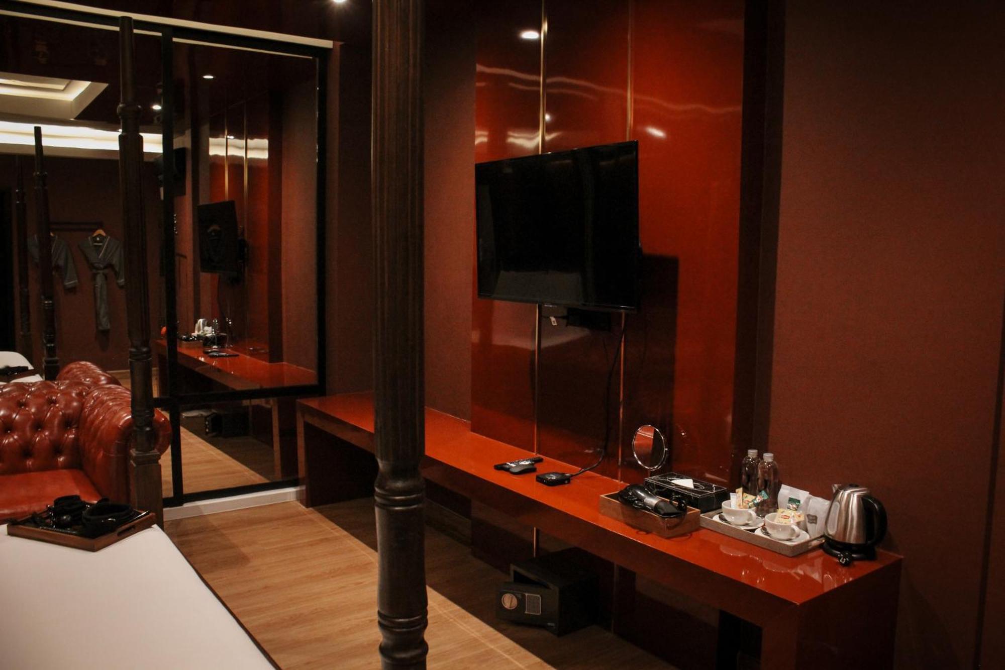G Boutique Silom Hotel Bangkok Zewnętrze zdjęcie