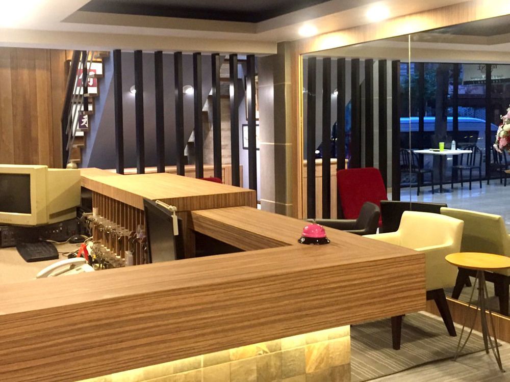 G Boutique Silom Hotel Bangkok Zewnętrze zdjęcie